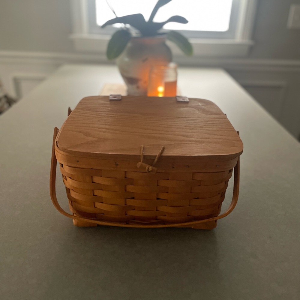 Longaberger Brown Woven Two Pie Basket Set with Riser and Protector